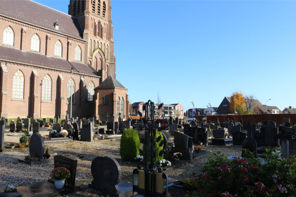 Nederlandse Oorlogsgraven Rooms Katholiek Kerkhof Dreumel #3