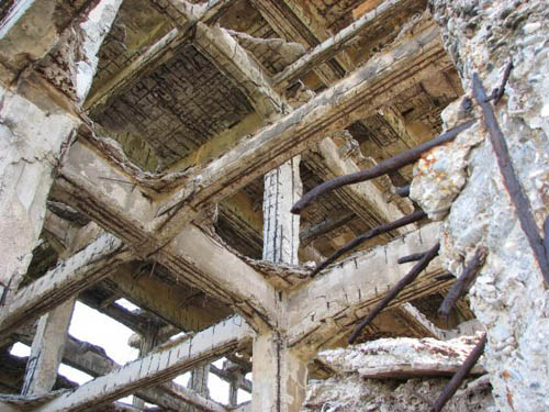 Ruine Fabriek Kerch #4