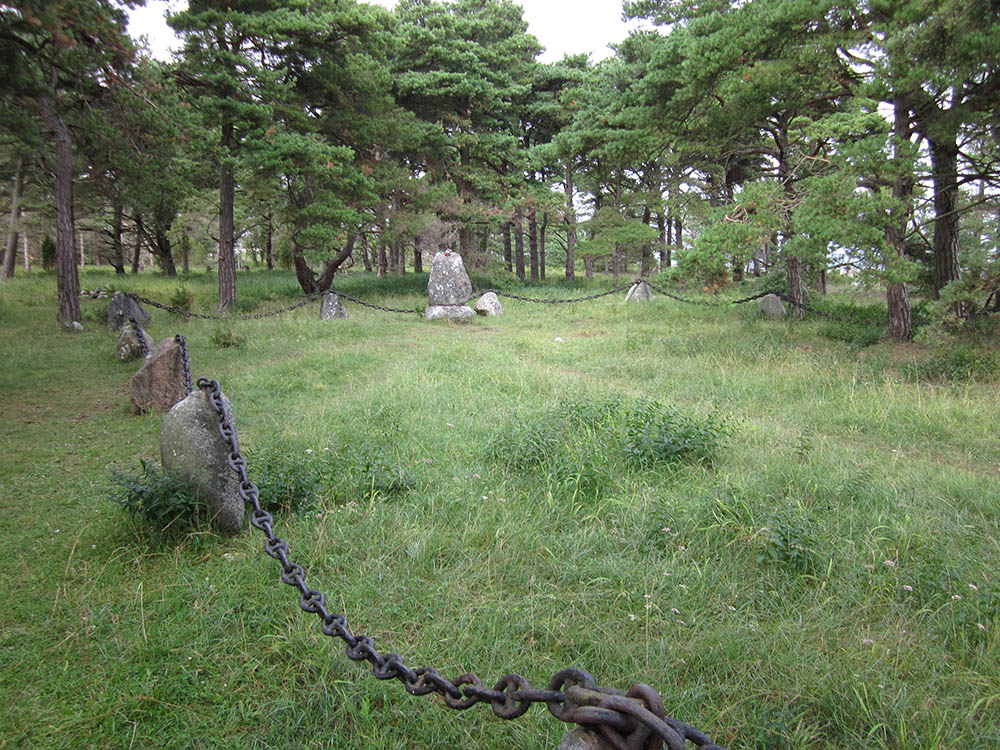 Mass Grave British Sailors