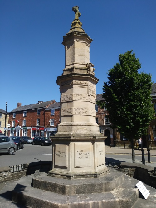 Oorlogsmonument Brackley #3