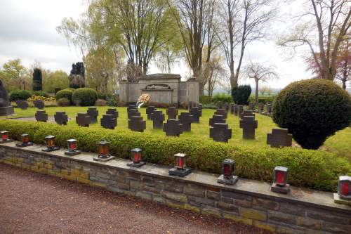 Oorlogsmonument Polch en Kaan