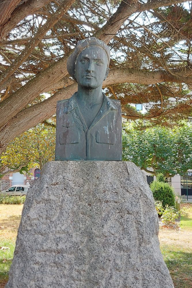 Monument Capitaine Mignonneau #3