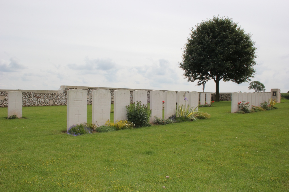 Oorlogsbegraafplaats van het Gemenebest Beaumetz-ls-Cambrai No.1 #3
