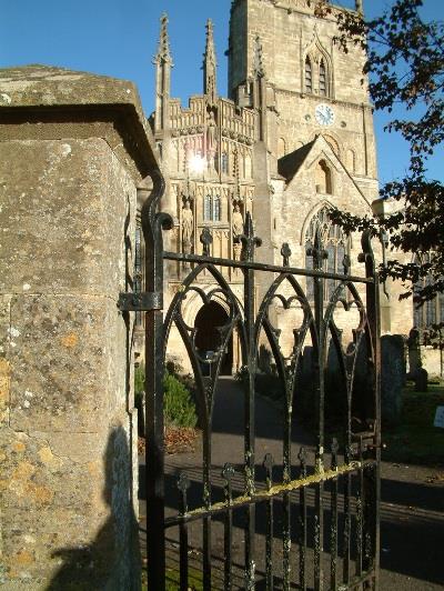 Commonwealth War Graves St. John the Baptist Churchyard #1