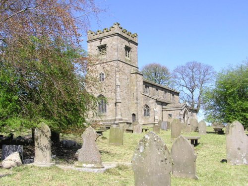 Oorlogsgraven van het Gemenebest St. Peter Churchyard