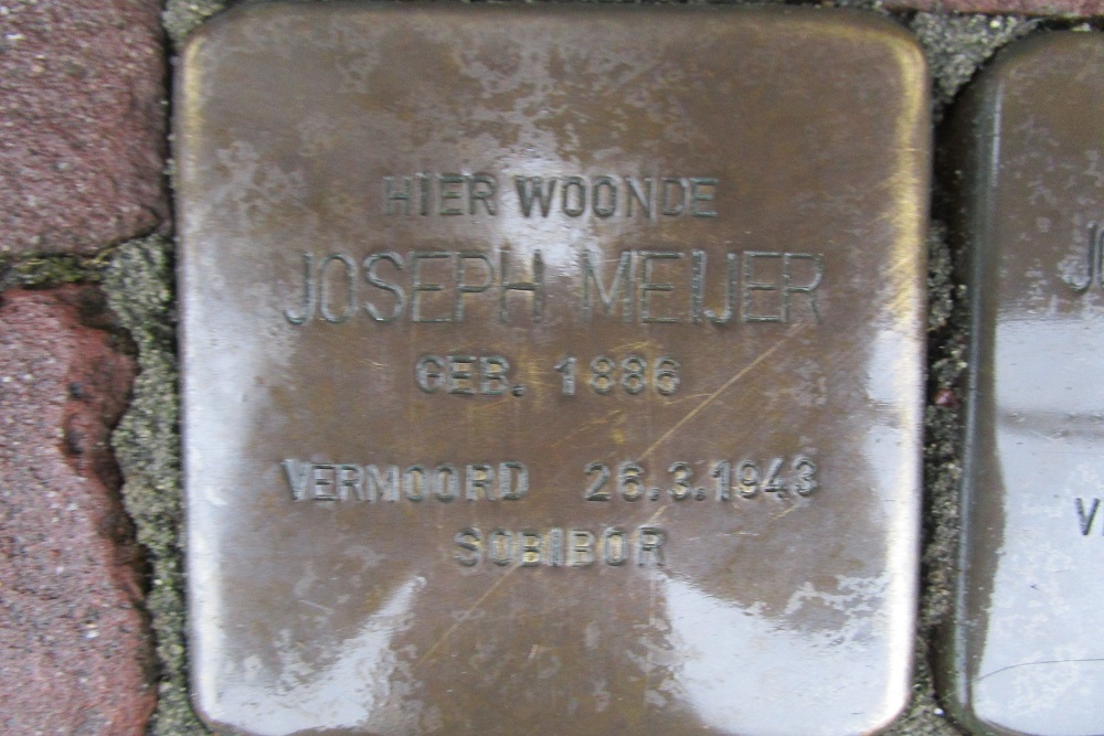 Stolpersteine Grootestraat 18 #4