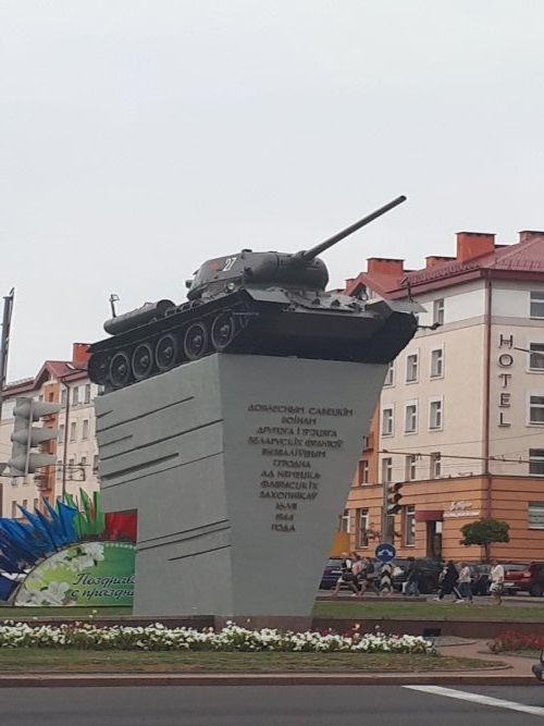 Bevrijdingsmonument (T-34/85 Tank) Grodno #4