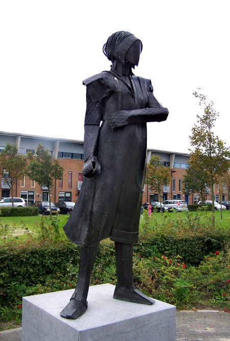 Monument Vrouwen uit het Verzet #2