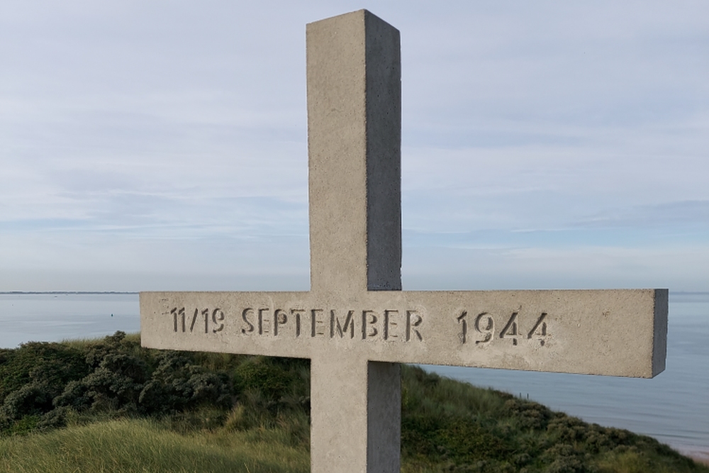 Verzetsmonument Klein-Valkenisse #1