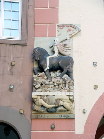 Oorlogsmonument Ettlingen #1