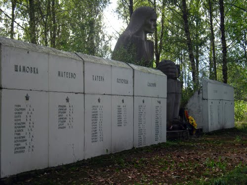 Mass Grave Soviet Soldiers Iźbisča #2