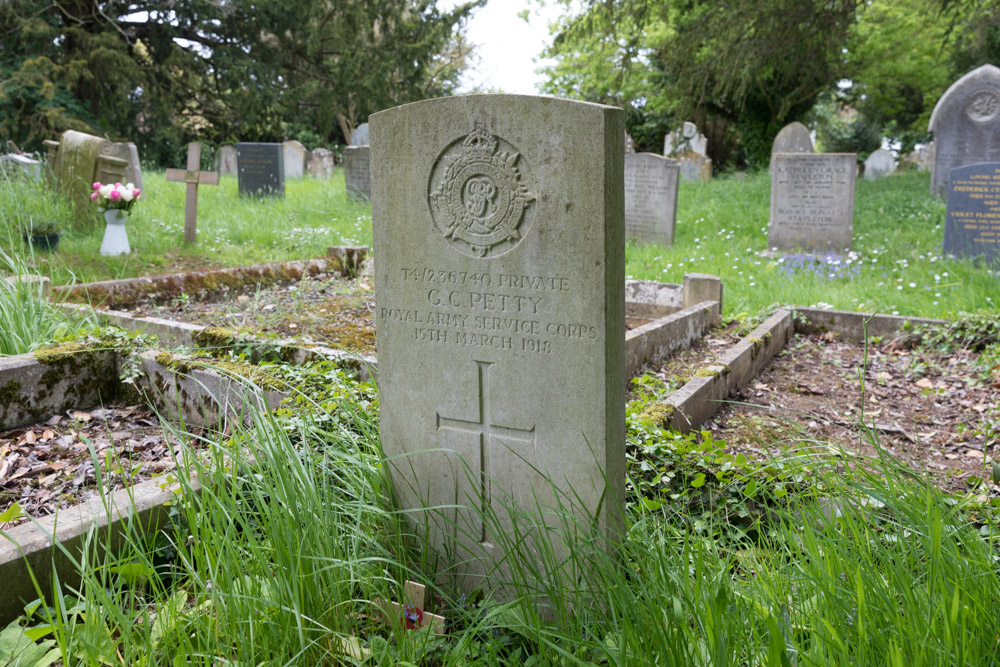 Oorlogsgraven van het Gemenebest St James Churchyard #3