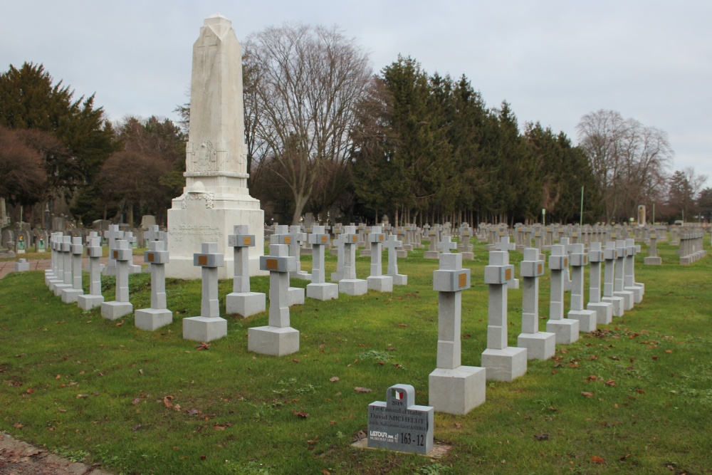 Italiaanse Oorlogsgraven Lige Begraafplaats Robermont #1