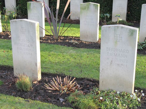 Commonwealth War Graves Oxford Botley Cemetery #4