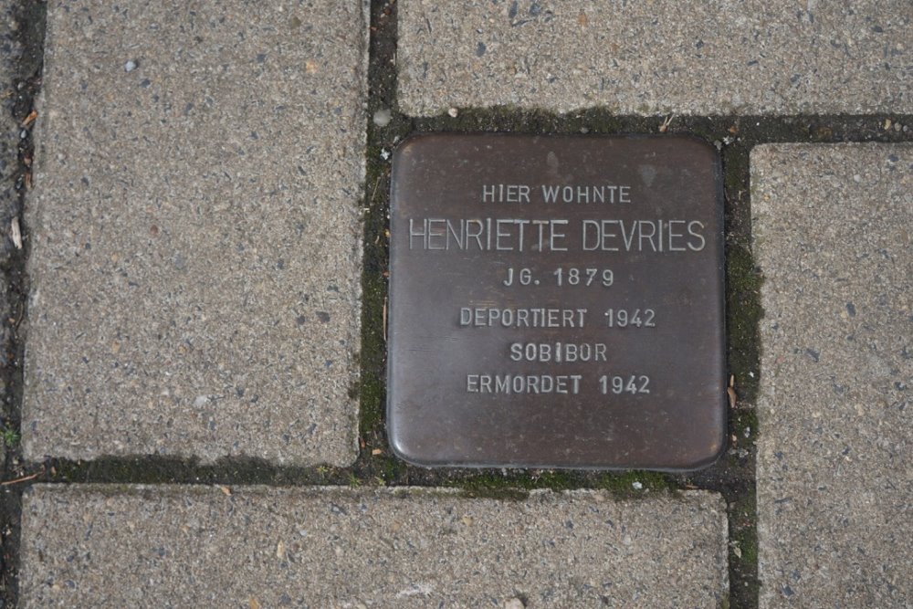 Stolpersteine Lohstrae 30