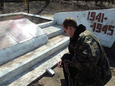 Oorlogsmonument Tjernobyl #2