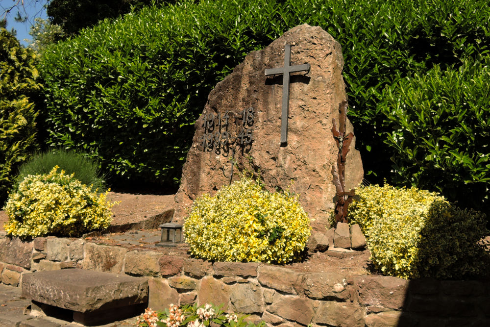 Monument Oorlogsslachtoffers Rath #1