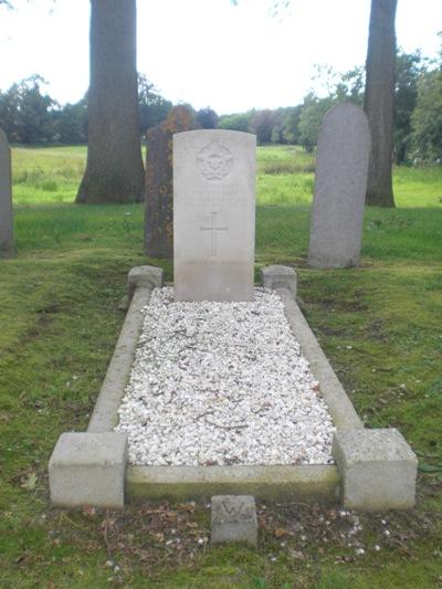 Commonwealth War Grave De Wijk #1