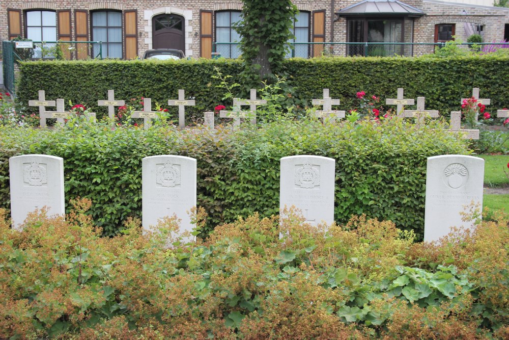 Commonwealth War Graves Oostvleteren #3