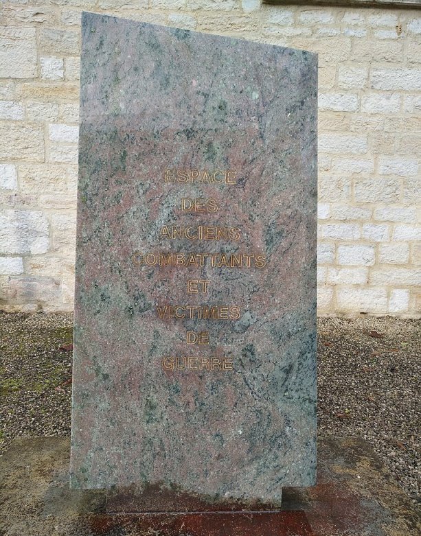 Wars Memorial Mont-sous-Vaudrey #1