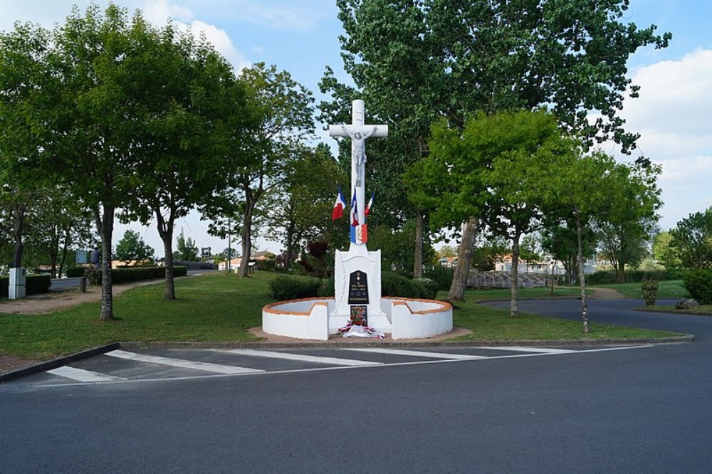 Oorlogsmonument Notre-Dame-de-Riez #1