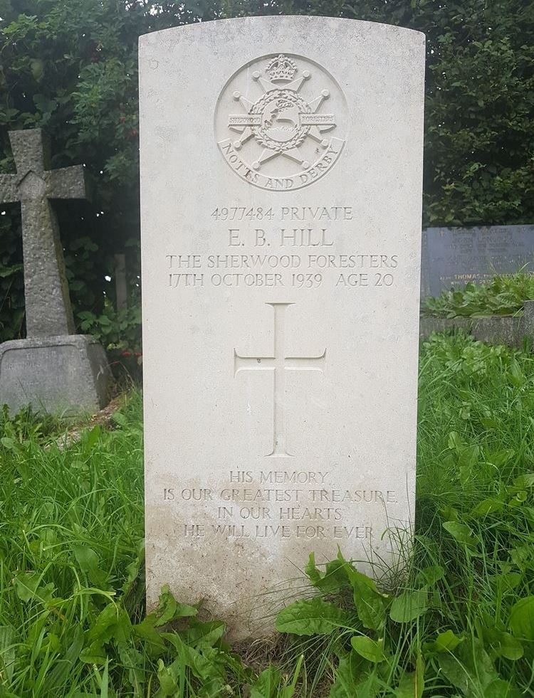 Commonwealth War Grave White Knowle Methodist Chapelyard #1