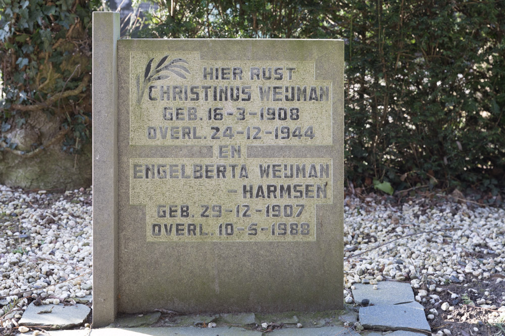 Nederlandse Oorlogsgraven Algemene Begraafplaats Zoelen #2