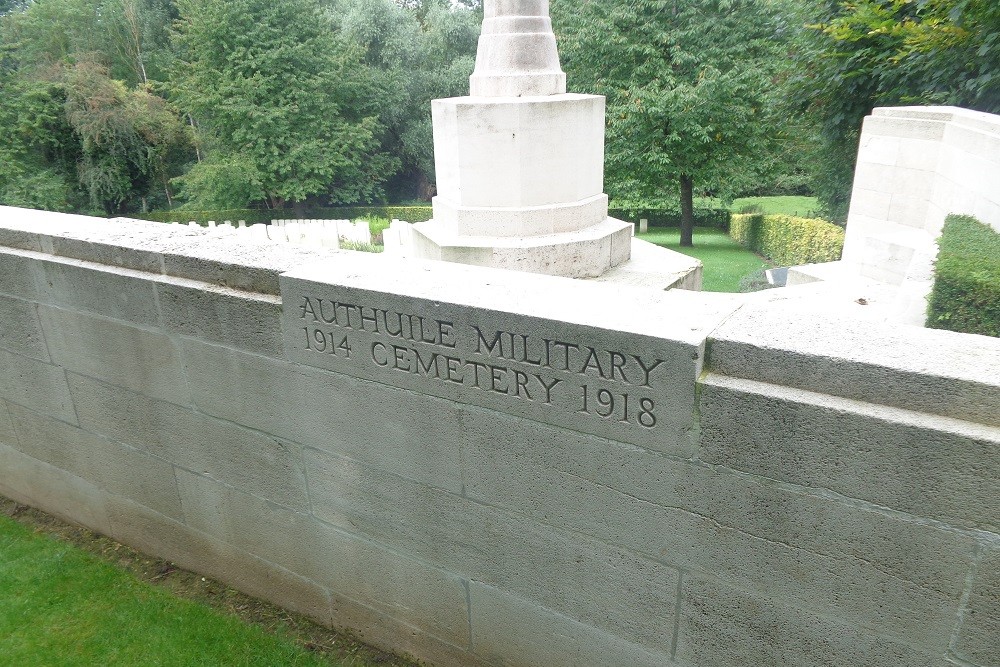 Commonwealth War Cemetery Authuille #5