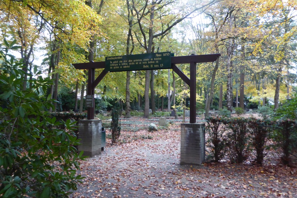 Nederlands Oorlogsgraf Zendingskerkhof Ermelo #2