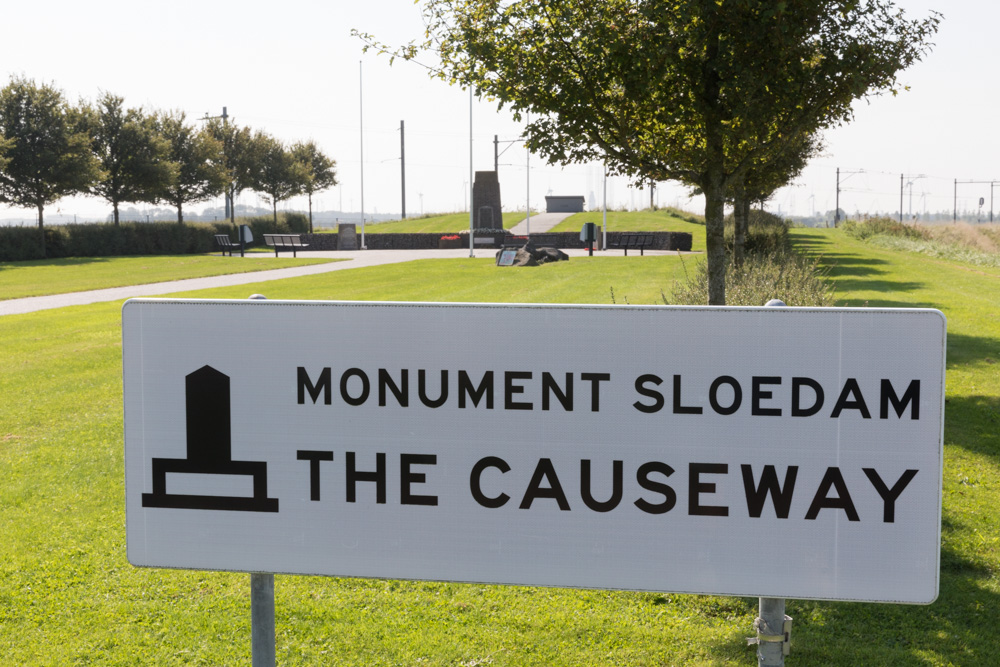 Memorials Sloedam 'The Causeway' #5