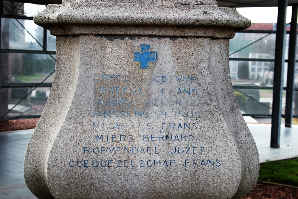 War Memorial Opwijk #4