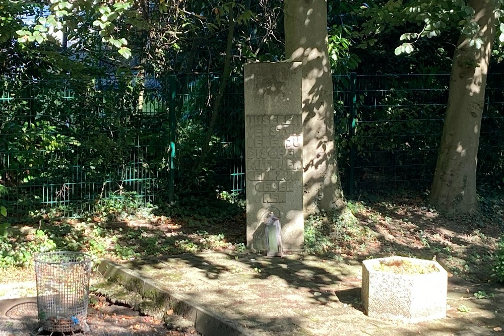 Memorial Jewish Cemetery Jülich #1