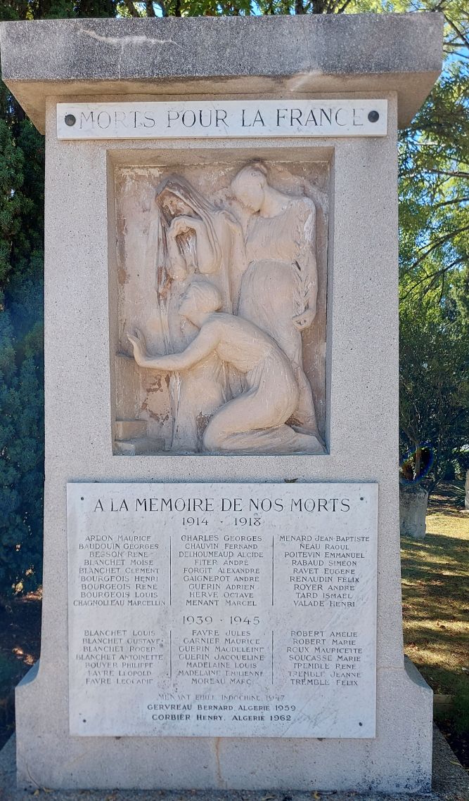 War Memorial Vaux-sur-Mer #2