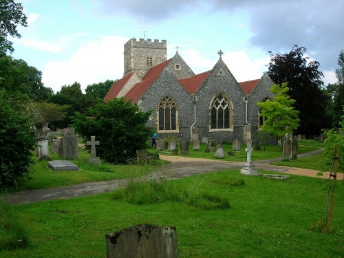 Commonwealth War Graves St Andrew Churchyard