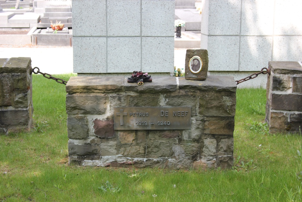 Belgian War Graves Lembeek #4