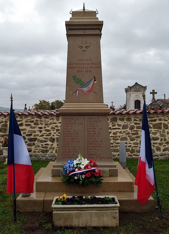 Oorlogsmonument Neaux #1