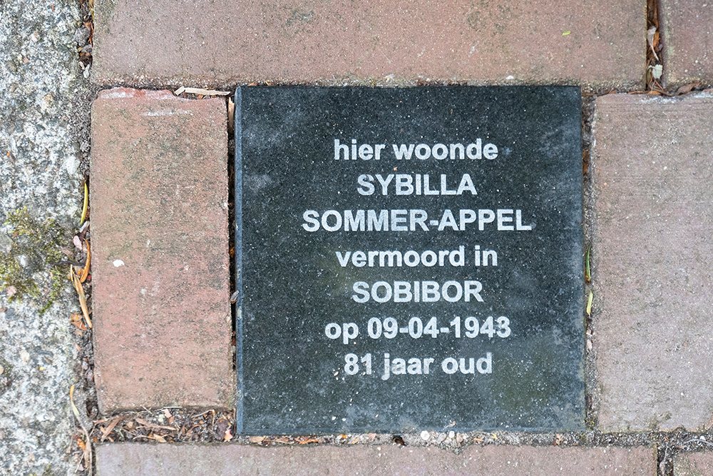 Memorial Stones Timorstraat 17 #2