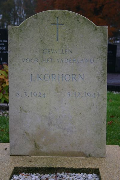 Dutch War Grave Kloosterburen #3