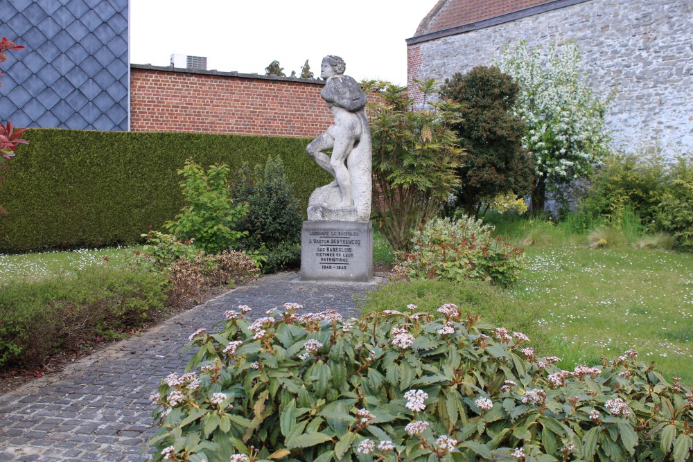 Monument van het Verzet Bascles #1