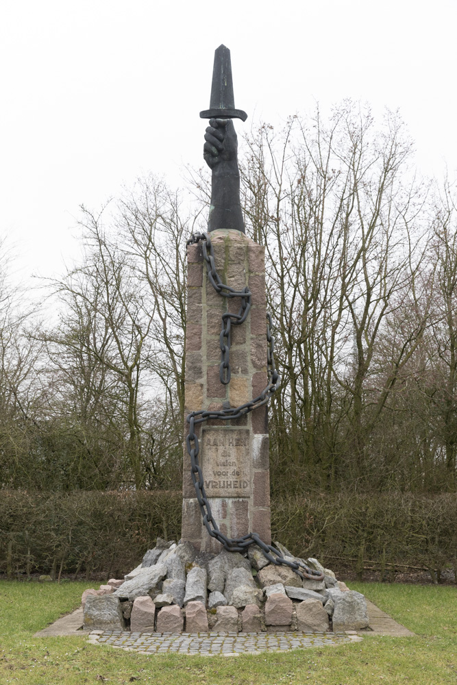 War Monument Terneuzen #2