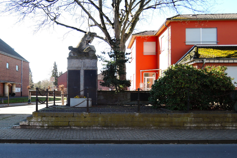 Oorlogsmonument Hoengen #3