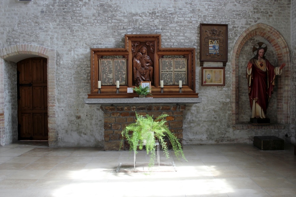 Gedenktekens Sint-Pieterskerk Esen