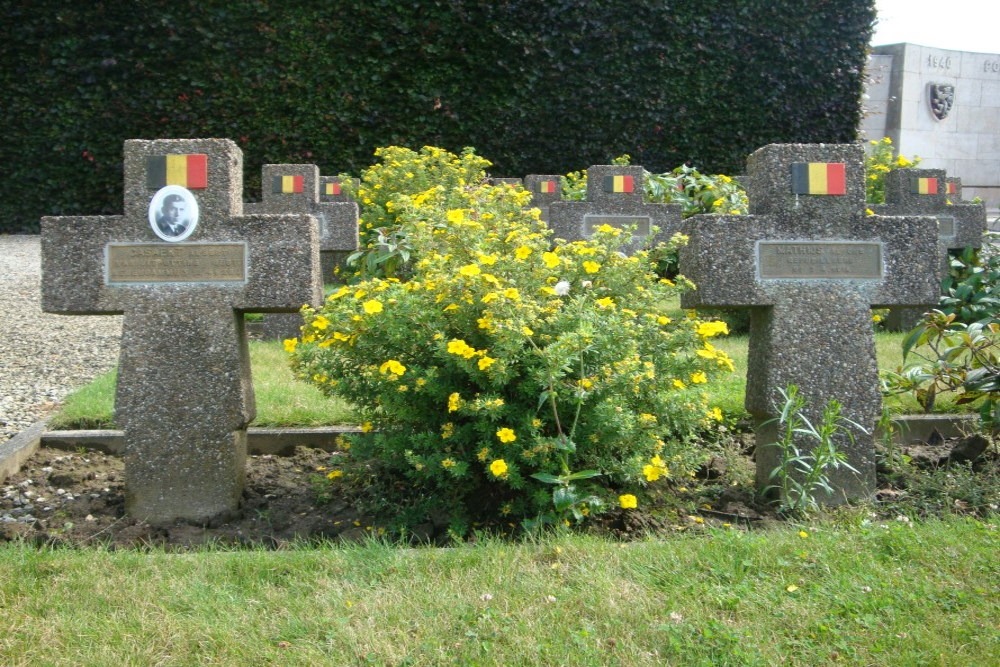 Belgian War Graves Tielt #2