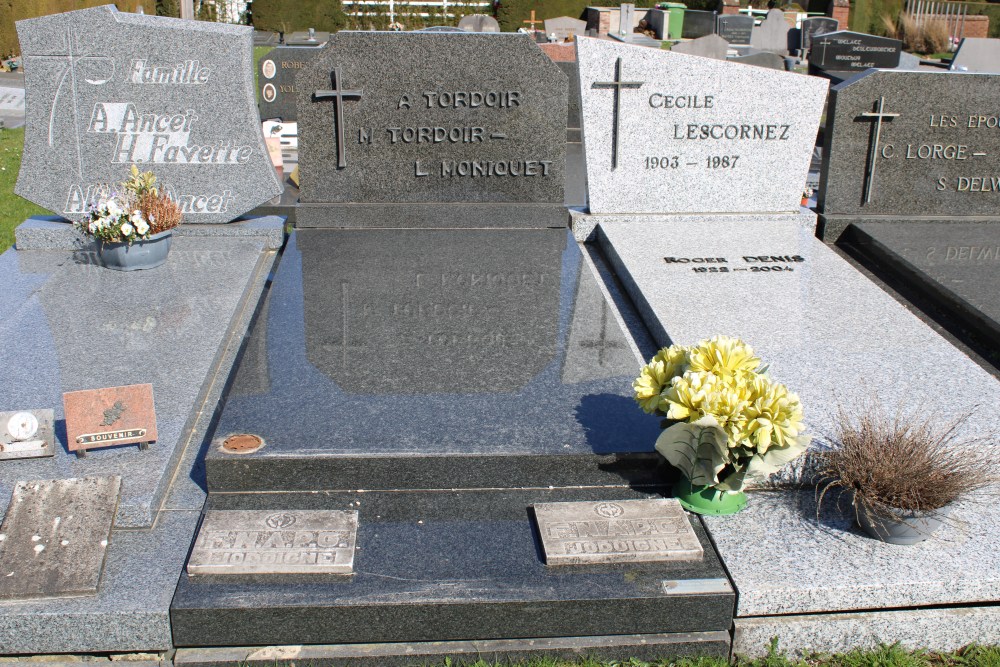 Belgian Graves Veterans Incourt Cemetery #4
