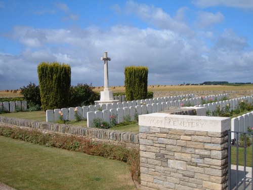 Commonwealth War Cemetery York #1