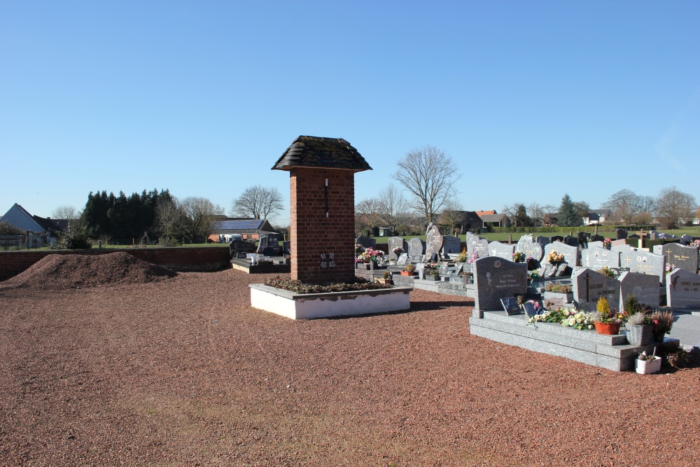 Oorlogsmonument Begraafplaats Bouvignies