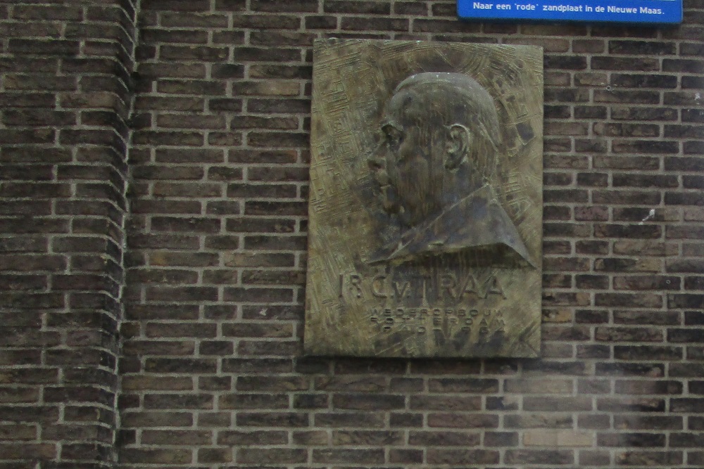 Gedenkteken Ir. C. van Traa Rotterdam #2