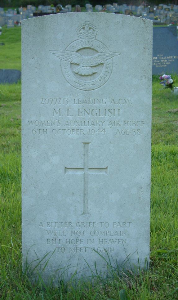 Commonwealth War Graves Danygraig Cemetery