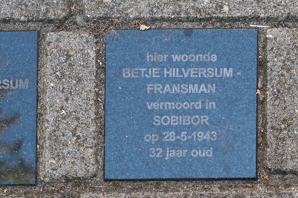 Memorial Stones Trompstraat 77 #3