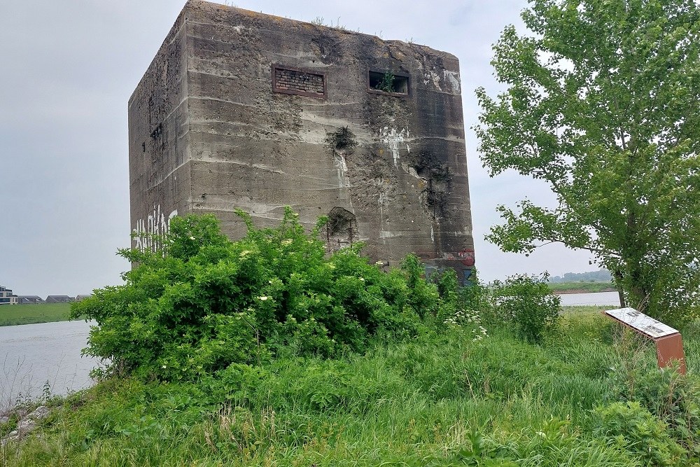 Bridge Casemate Lent Oost #3